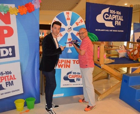 Were you pap'd by the Capital Street Stars?