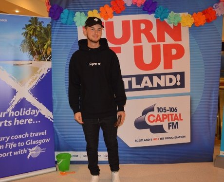 Were you pap'd by the Capital Street Stars?