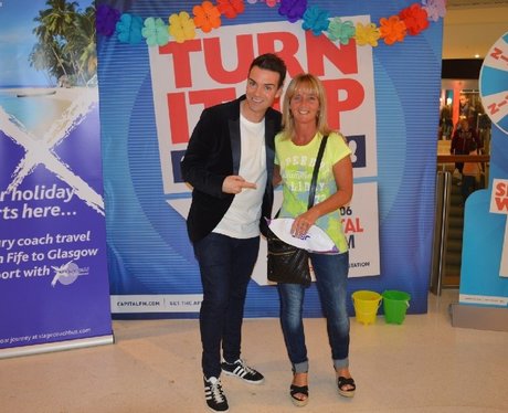 Were you pap'd by the Capital Street Stars?