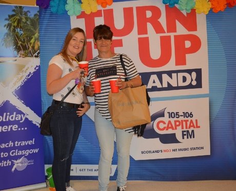 Were you pap'd by the Capital Street Stars?