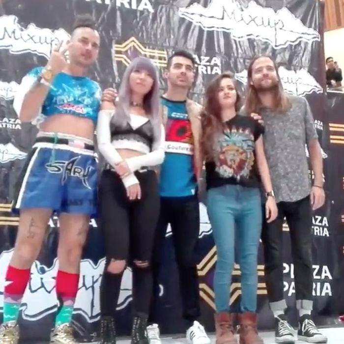 DNCE meet and greet