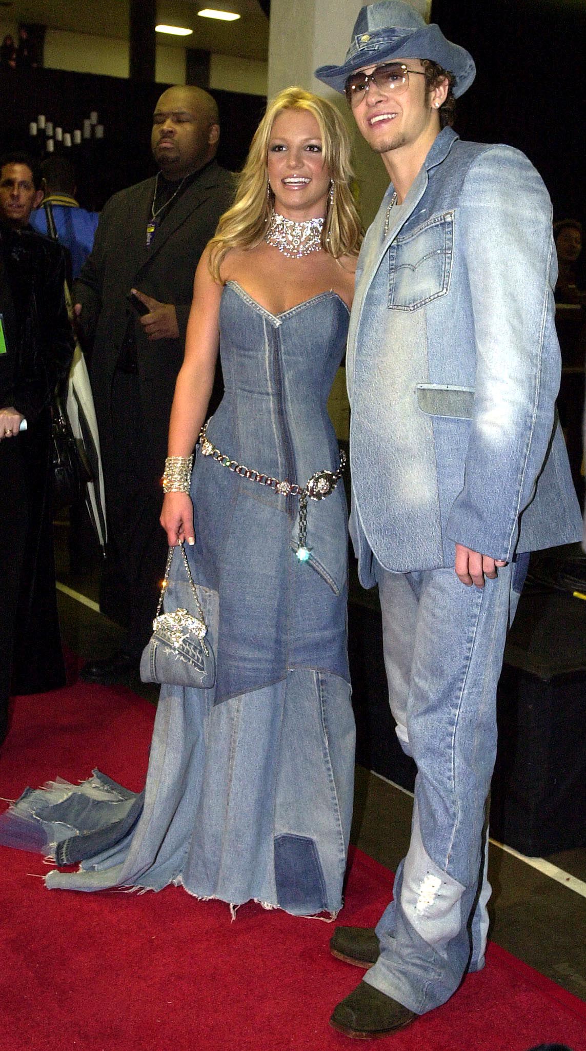 Pop star Britney Spears (l) and her boyfriend, Jus