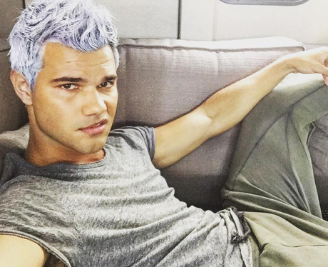 Taylor Lautner dyes his hair purple
