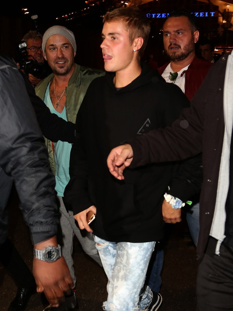 Justin Bieber enjoys traditional Oktoberfest