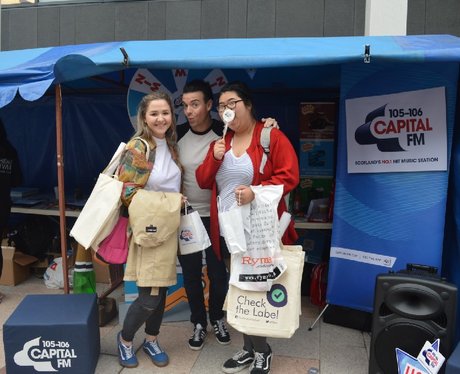 Were you pap'd by the Capital Street Stars?