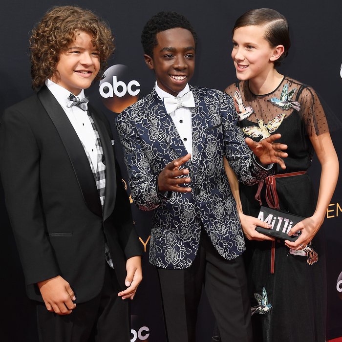 stranger things cast emmy awards 2016