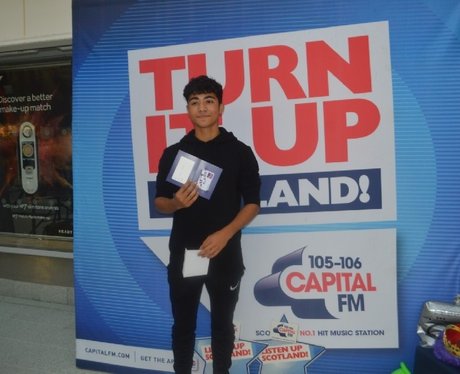 Were you pap'd by the Capital Street Stars?