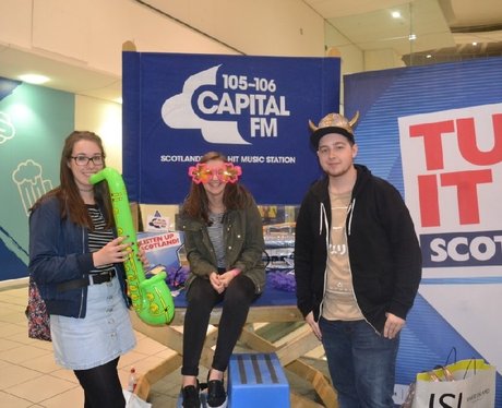 Were you pap'd by the Capital Street Stars?