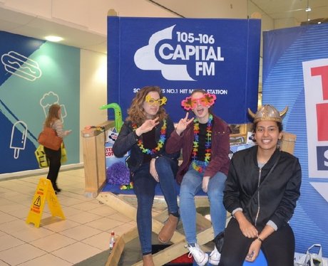 Were you pap'd by the Capital Street Stars?