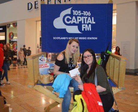 Were you pap'd by the Capital Street Stars?