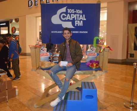 Were you pap'd by the Capital Street Stars?