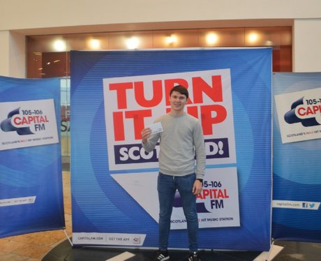 Were you pap'd by the Capital Street Stars?