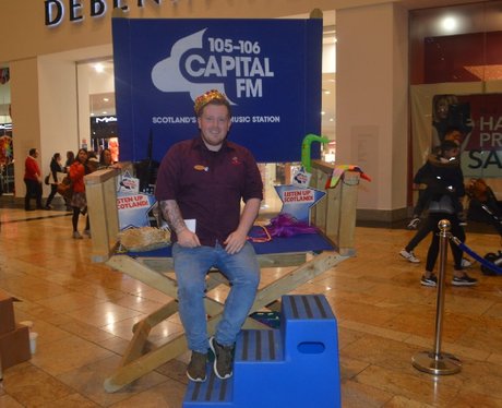 Were you pap'd by the Capital Street Stars?
