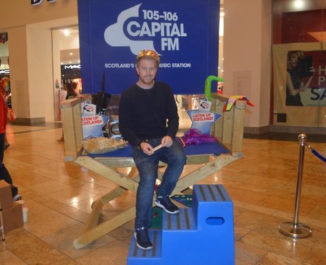 Were you pap'd by the Capital Street Stars?