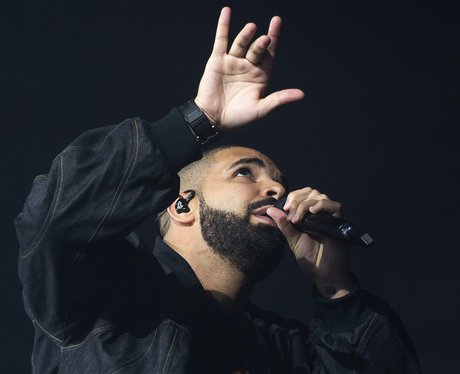 Drake performing at Madison Square Gardens
