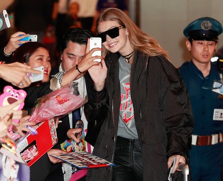 Gigi Hadid greets fans