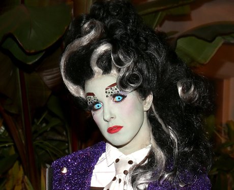 Halloween Make Up Looks Shenae Grimes
