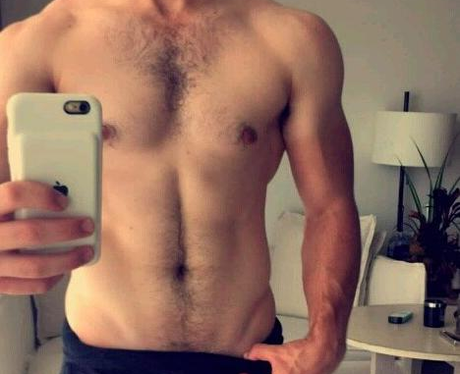 Nick Jonas flashes his abs on Snapchat