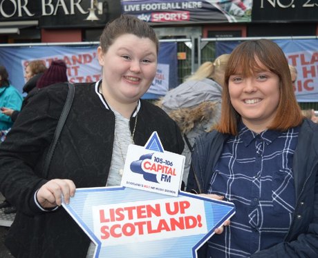 Were you pap'd by the Capital Street Stars?