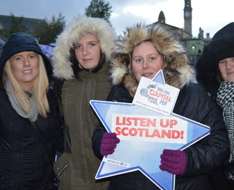 Were you pap'd by the Capital Street Stars?