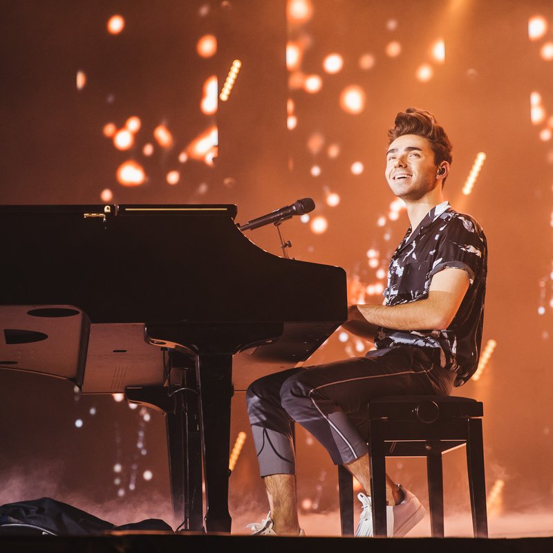 Nathan Sykes - 'Over And Over Again' (Live At The Jingle Bell Ball 