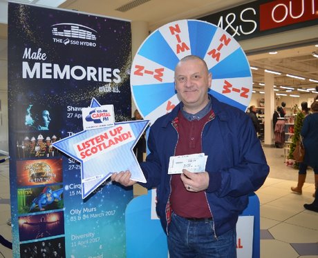 Were you pap'd by the Capital Street Stars?