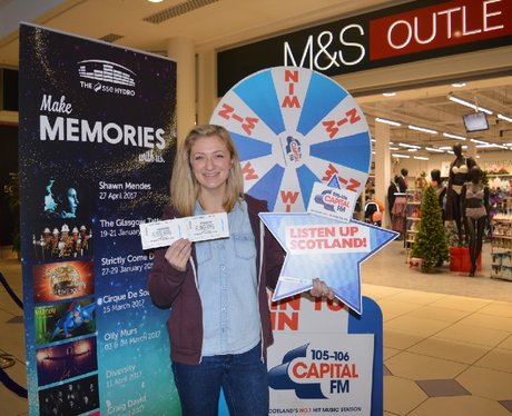 Were you pap'd by the Capital Street Stars?