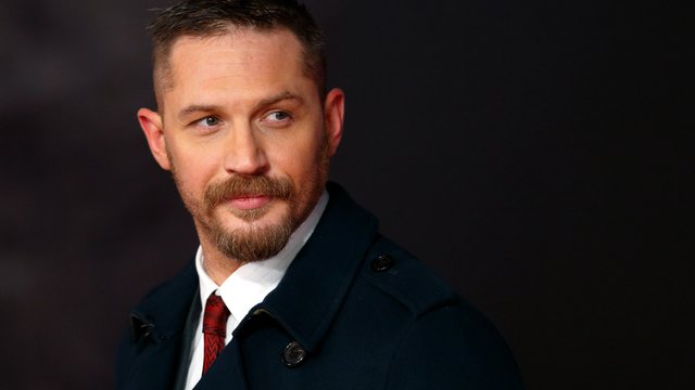 We Just Got An Early Christmas Present In The Form Of Tom Hardy Reading ...