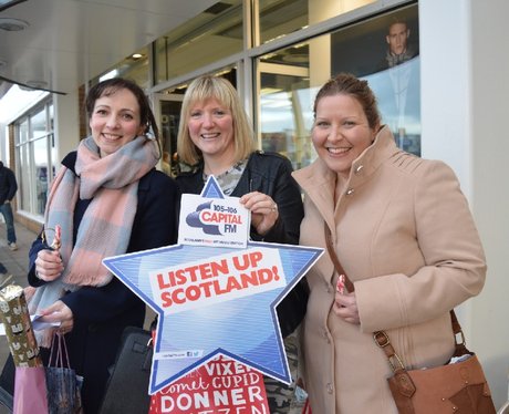 Were you pap'd by the Capital Street Stars?