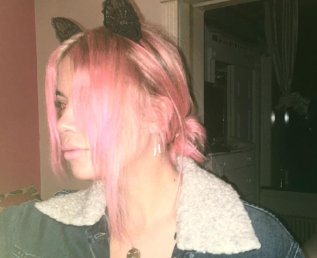 Ashley Benson dyes her hair pink to celebrate her