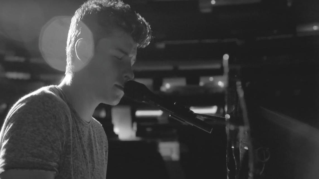 Shawn Mendes 'Mercy' Acoustic