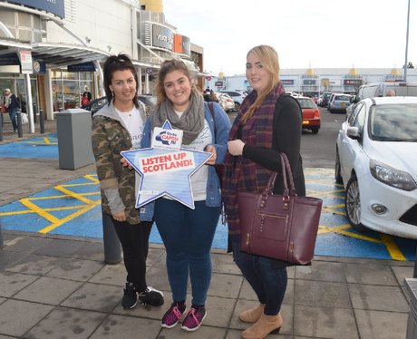 Were you pap'd by the Capital Street Stars?