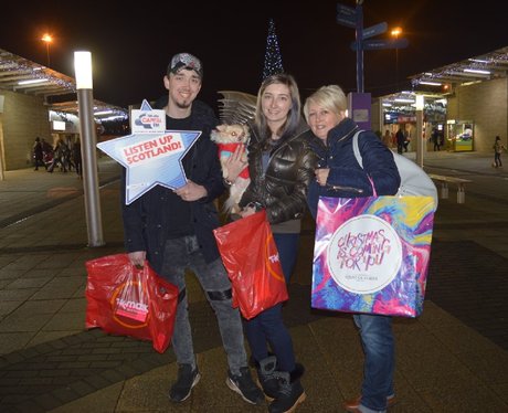 Were you pap'd by the Capital Street Stars?
