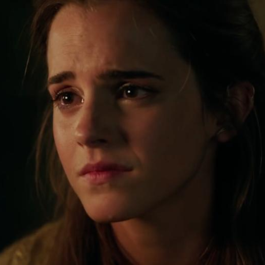 Listen The First Clip Of Emma Watson Singing In Beauty And