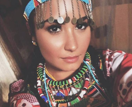 Demi Lovato hangs out in Kenya