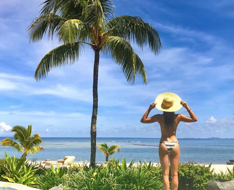 PLL's Spencer on holiday