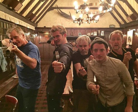 Orlando Bloom has a reunion with the Lord Of The R