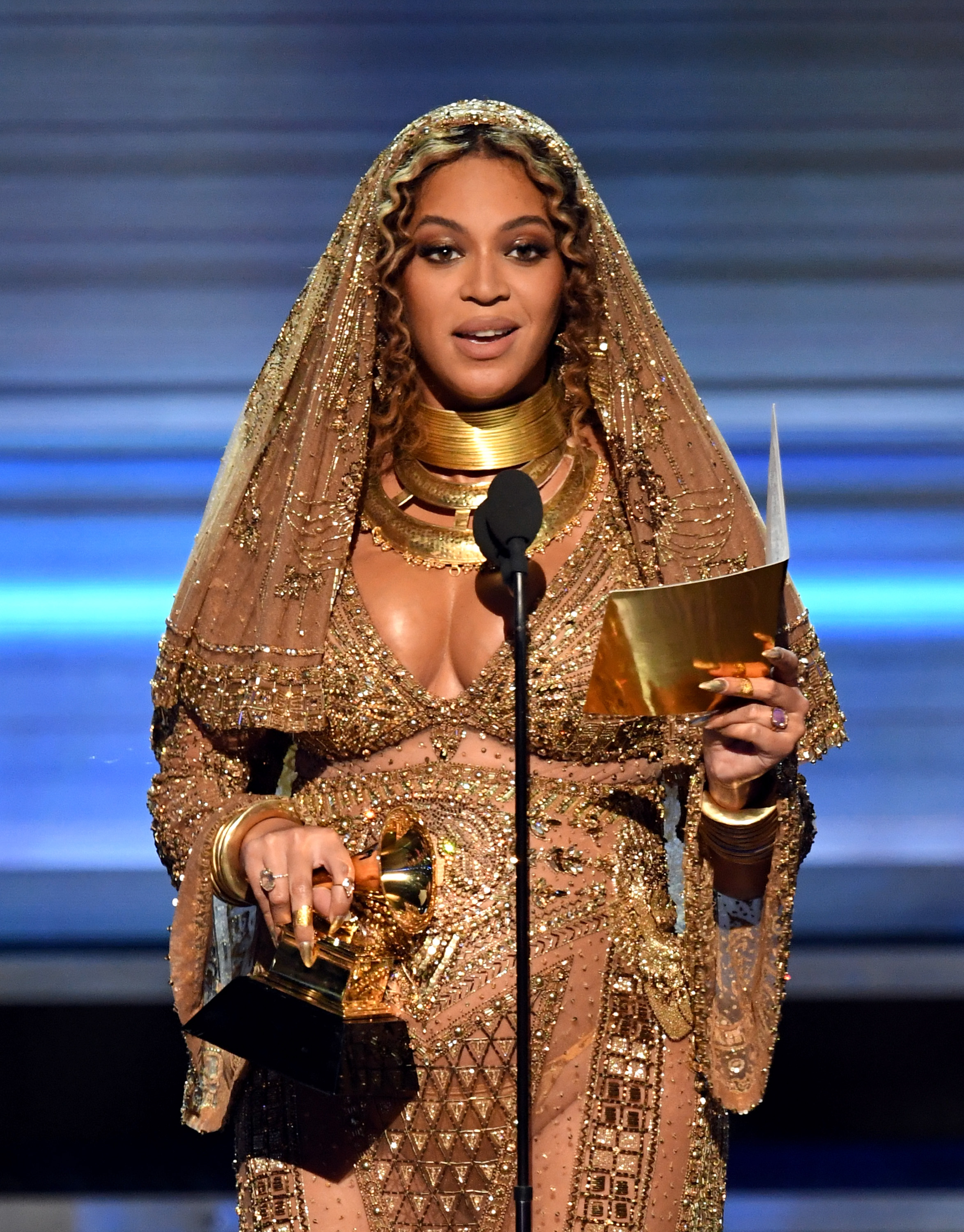 Beyoncé at the 2017 GRAMMYs