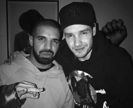 Drake and Liam Payne hang out backstage
