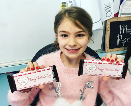 Maddie Spears delivers Valentine's Day sweets to h