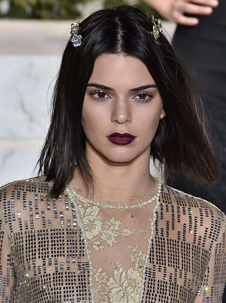NYFW Make Up Kendall Jenner at La Perla