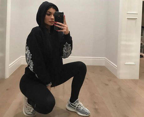 Kylie Jenner wears engagement band on her wedding