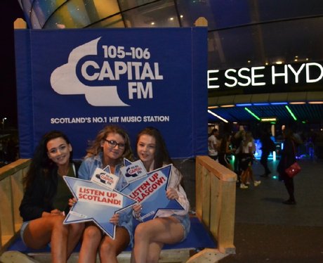 Were you pap'd by the Capital Street Stars?