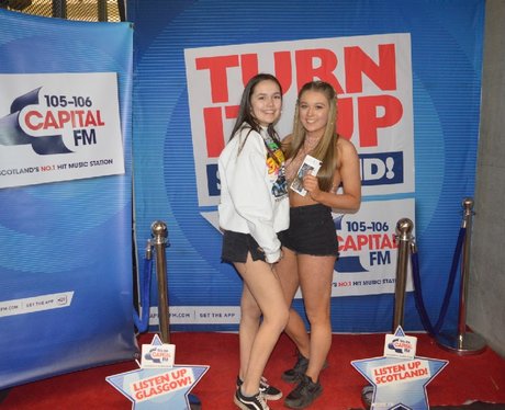 Were you pap'd by the Capital Street Stars?