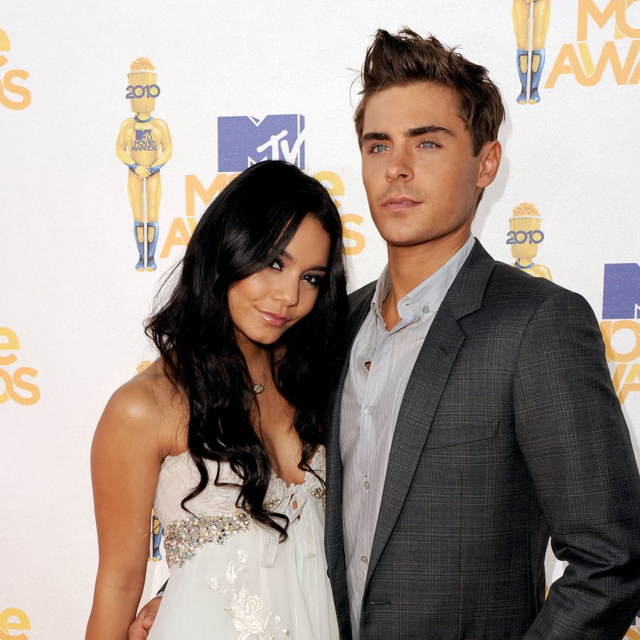 Vanessa Hudgens and Zac Efron MTV Movie Awards