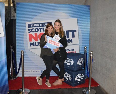 Were you pap'd by the Capital Street Stars?