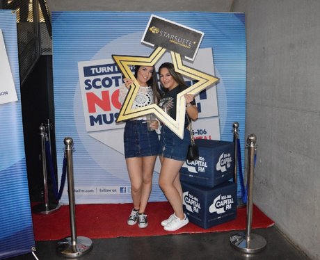 Were you pap'd by the Capital Street Stars?