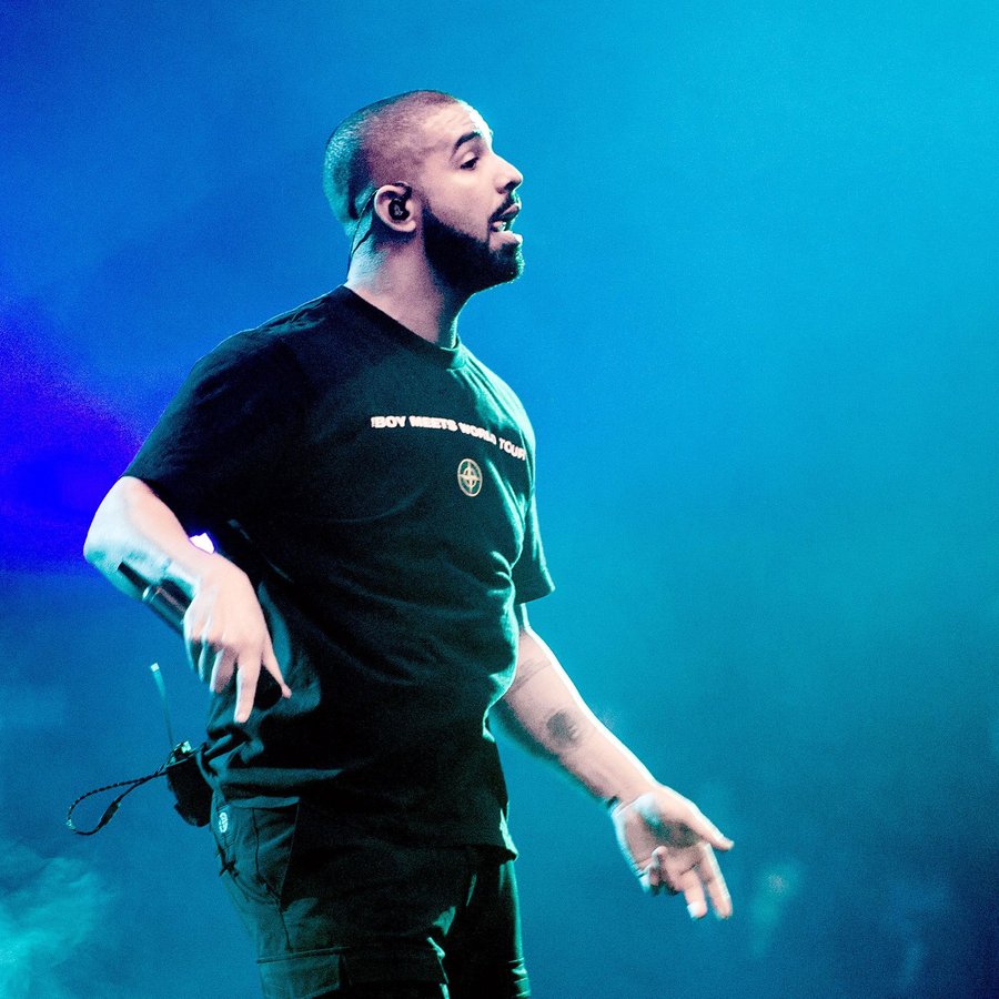 Drake Performing Live 2017