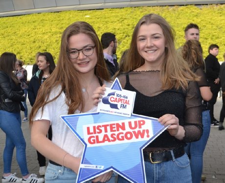 Were you pap'd by the Capital Street Stars?