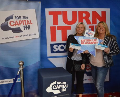 Were you pap'd by the Capital Street Stars?
